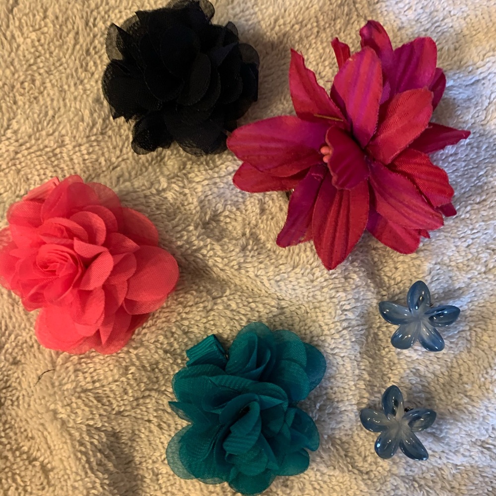 Lot of hair accessories